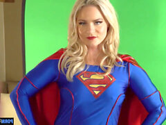 Garoto Sortudo comeu o Cu da supergirl!! Super Cuzuda!!