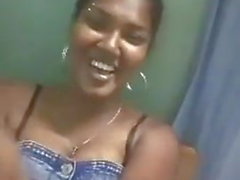 2 sexy black girl doing selfiee.mp40b