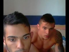 jerkvid duo sexy friends wanking together