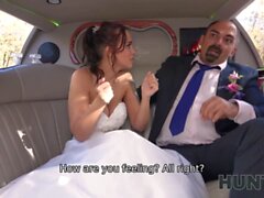 HUNT4K. Random passerby scores luxurious bride in the wedding limo