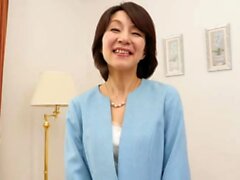 Yume Mizuki naughty Asian milf gives hot blowjob