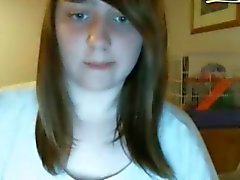 18yo british chubby teen showing on webcam