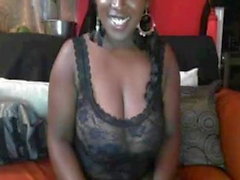 Saggy Bigtits Black Woman on Cam